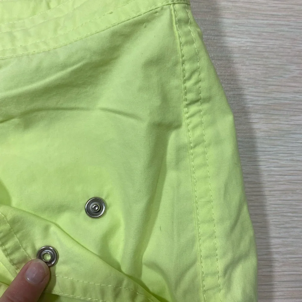 Columbia Women’s Yellow Snap Drawstring No Net Shorts PM - Picture 9 of 10